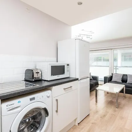 Sunshine Retreat Near Leeds Centre Apartment *